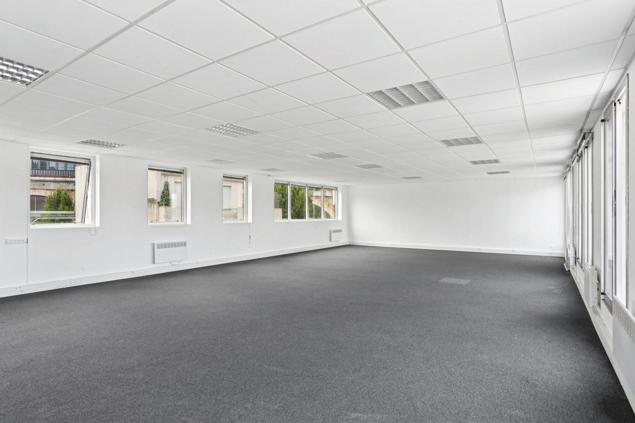 Bureau Issy-les-Moulineaux 377m² Location bureau Issy-les-Moulineaux Hauts-de-Seine OLBUR2531363 8